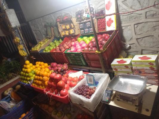 Patil and Gupta Fruits Stall Breachcandy