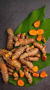 Fresh raw Turmeric
