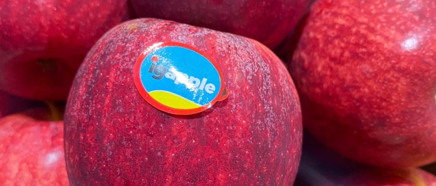 Fresh apples